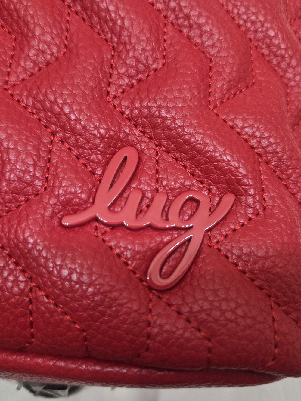Lug Tempo Classic VL Quilted Carryall Tote Poppy Red - Picture 2 of 9